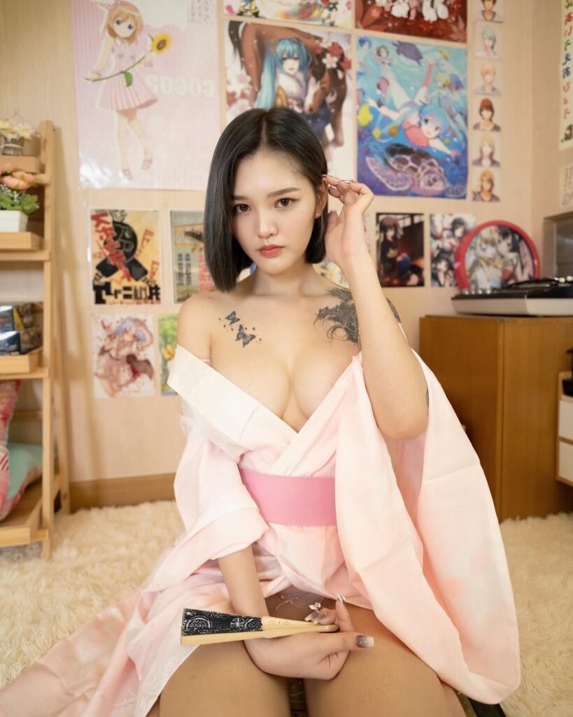 Mueylix สาวหมวย หุ่นเอ็กซ์ ดาว Onlyfans